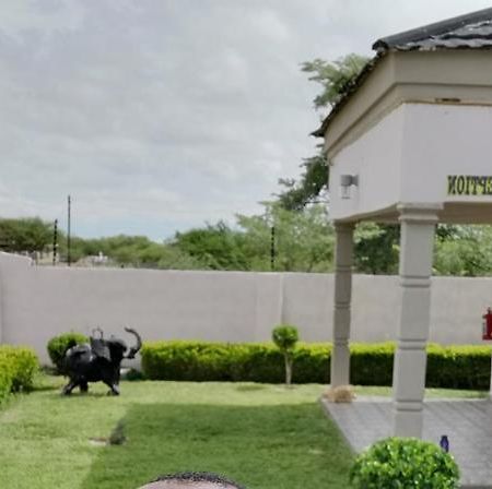 Lee Bed & Breakfast Francistown Dış mekan fotoğraf