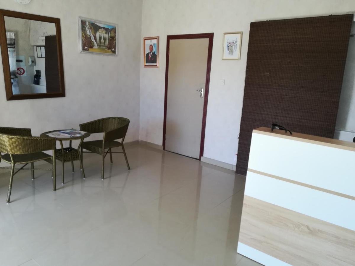 Lee Bed & Breakfast Francistown Dış mekan fotoğraf